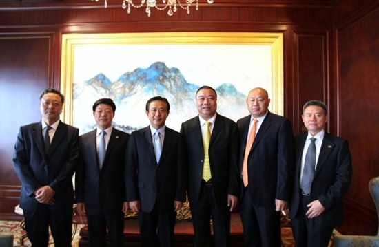 王小康董事长,陈津恩收购百宏实业控股有限公司股权交割仪式